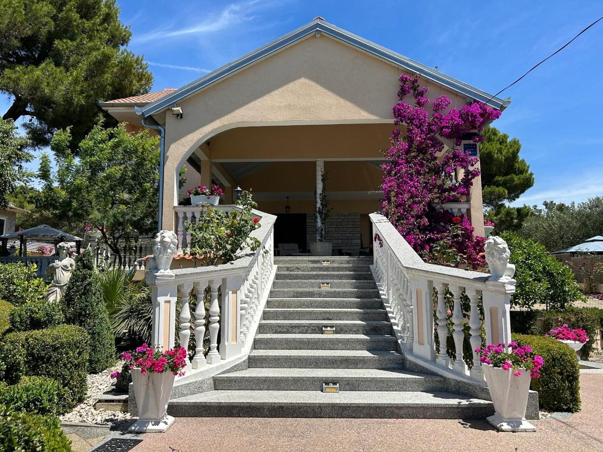 Holiday Home Villa Romantica Sveti Filip i Jakov Zewnętrze zdjęcie