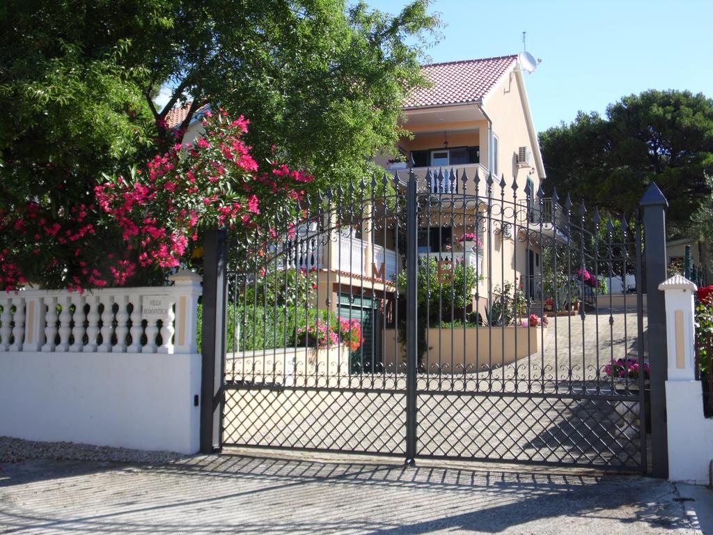 Holiday Home Villa Romantica Sveti Filip i Jakov Zewnętrze zdjęcie