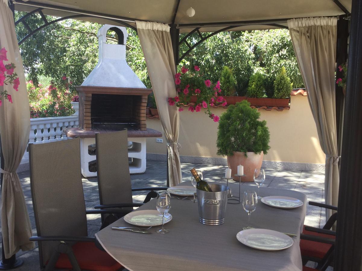 Holiday Home Villa Romantica Sveti Filip i Jakov Zewnętrze zdjęcie